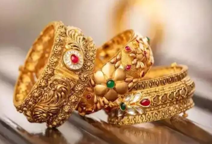 खुशखबर! सोन्याचे दर उतरले, आजच घ्या खरेदीचा फायदा